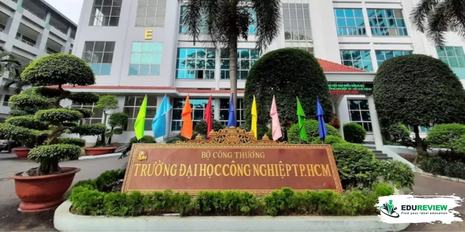 reivew đại học công nghiệp tphcm