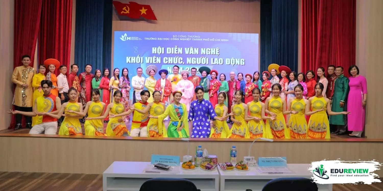 hoạt động của sinh viên IUH