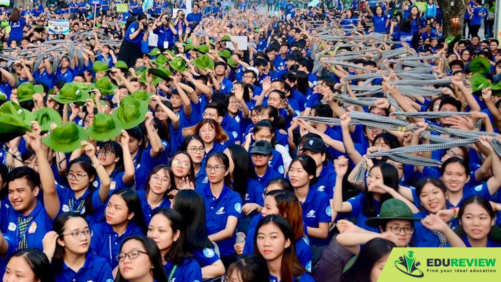 sinh viên 5 tốt tình nguyện tốt