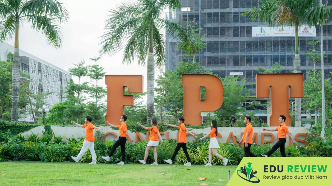Review Học phí Đại học FPT
